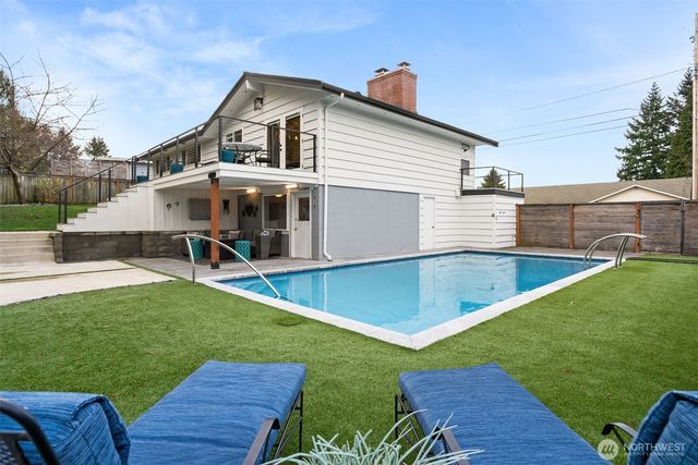 3509 Locust Avenue W, University Place, WA 98466