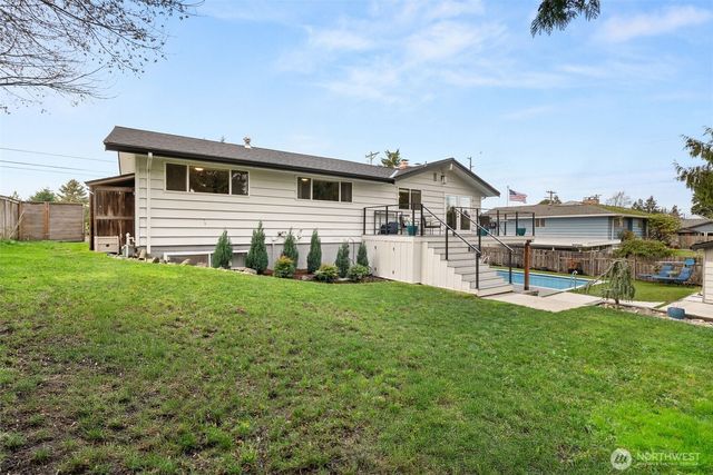 3509 Locust Avenue W, University Place, WA 98466