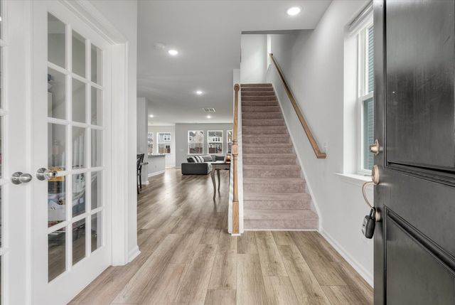 87 Red Bluff Street, Summerville, SC 29483