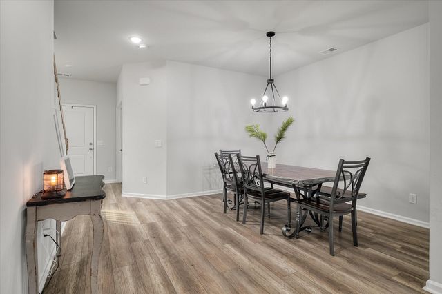 87 Red Bluff Street, Summerville, SC 29483