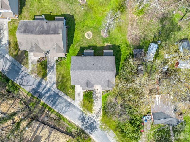 22 Macks Way, Hendersonville, NC 28739