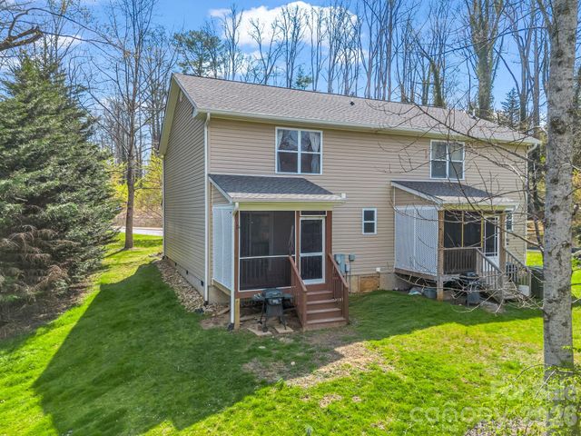 22 Macks Way, Hendersonville, NC 28739