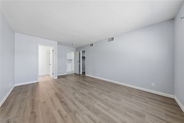 2749 Long Court, Las Vegas, NV 89121