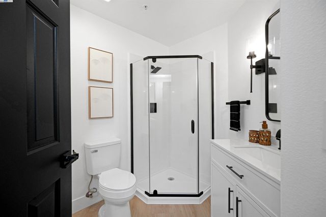 21314 Gary Dr 214, Hayward, CA 94546