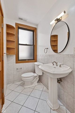 4544 N Western Avenue 2, Chicago, IL 60625