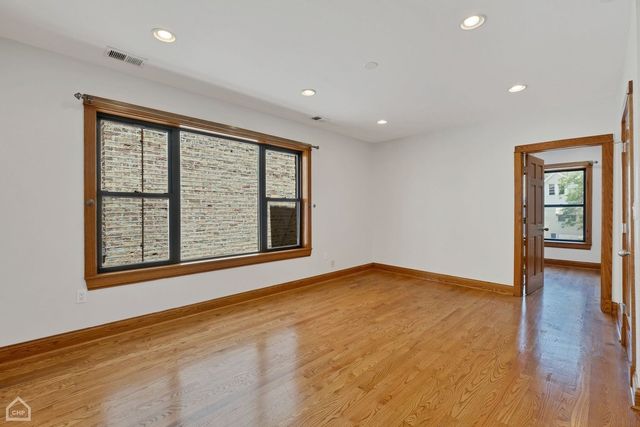 4544 N Western Avenue 2, Chicago, IL 60625