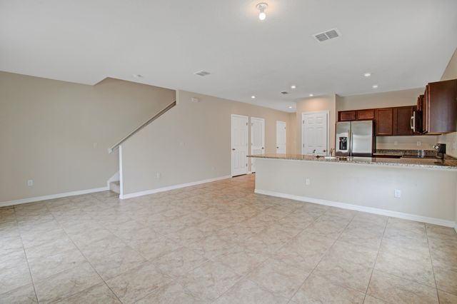 3343 Liberty Square Way 104, Fort Pierce, FL 34982