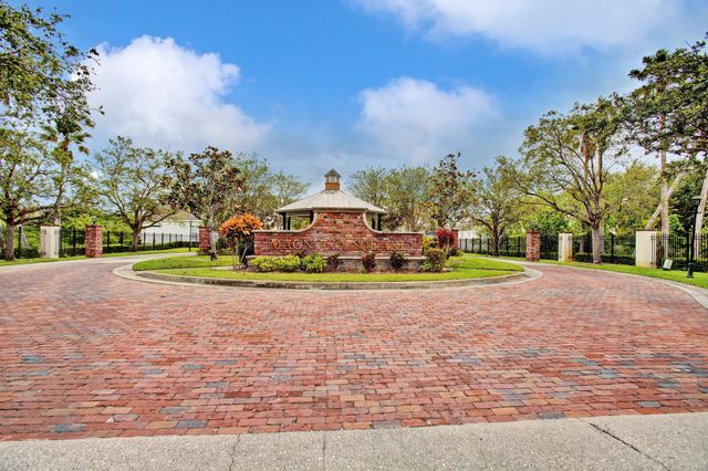 3343 Liberty Square Way 104, Fort Pierce, FL 34982