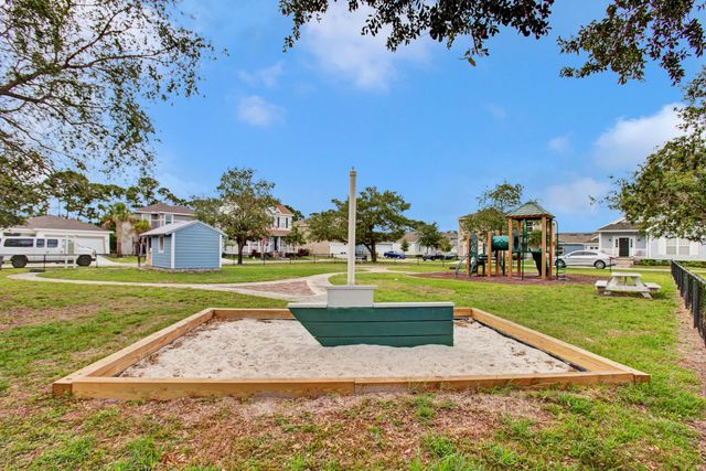 3343 Liberty Square Way 104, Fort Pierce, FL 34982