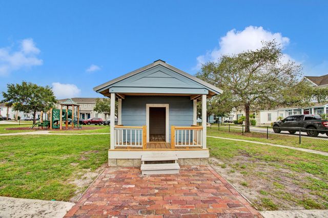 3343 Liberty Square Way 104, Fort Pierce, FL 34982