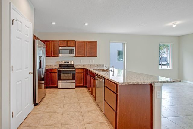 3343 Liberty Square Way 104, Fort Pierce, FL 34982