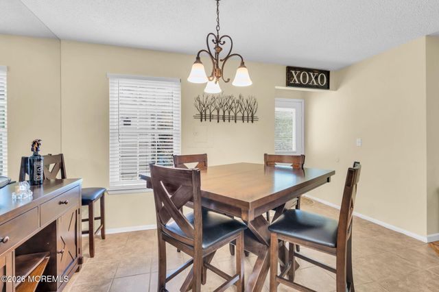 408 Larkspur Lane, Jackson, NJ 08527