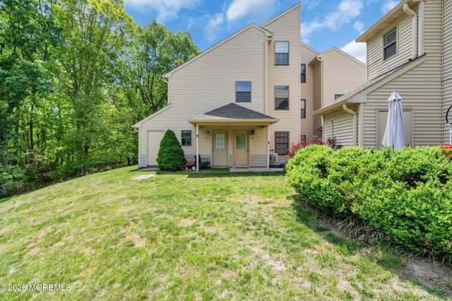 408 Larkspur Lane, Jackson, NJ 08527