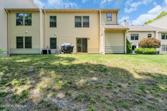 408 Larkspur Lane, Jackson, NJ 08527