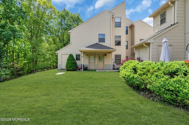 408 Larkspur Lane, Jackson, NJ 08527