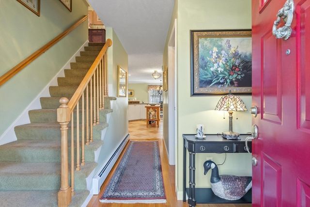 40 Longwood Dr, Lunenburg, MA 01462