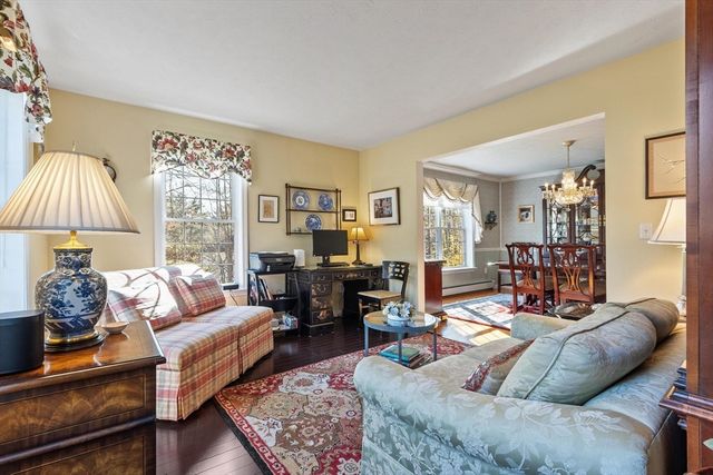 40 Longwood Dr, Lunenburg, MA 01462