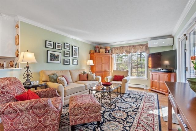 40 Longwood Dr, Lunenburg, MA 01462