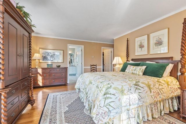 40 Longwood Dr, Lunenburg, MA 01462