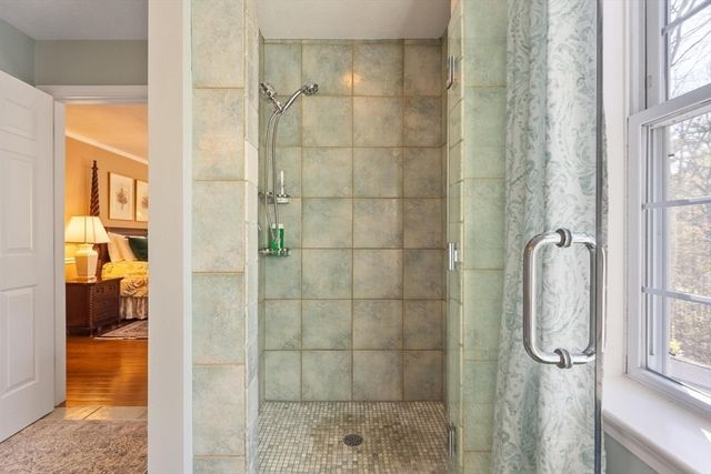40 Longwood Dr, Lunenburg, MA 01462