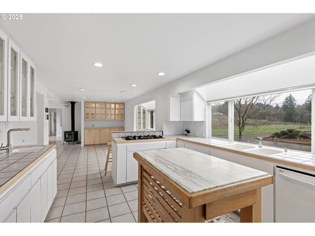 6055 BETHEL HEIGHTS Rd, Salem, OR 97304