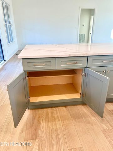 4619 Alan Springs Lane, Knoxville, TN 37938