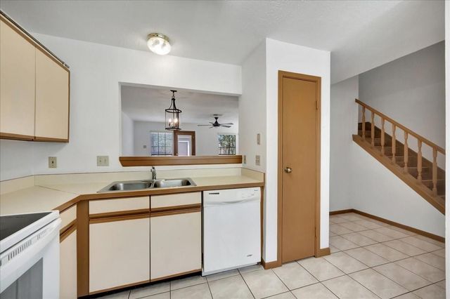 17271 Saturn Lane, Houston, TX 77058