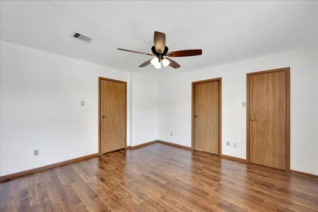 17271 Saturn Lane, Houston, TX 77058