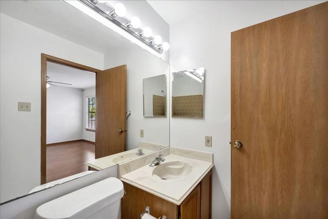 17271 Saturn Lane, Houston, TX 77058