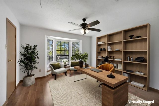 17271 Saturn Lane, Houston, TX 77058