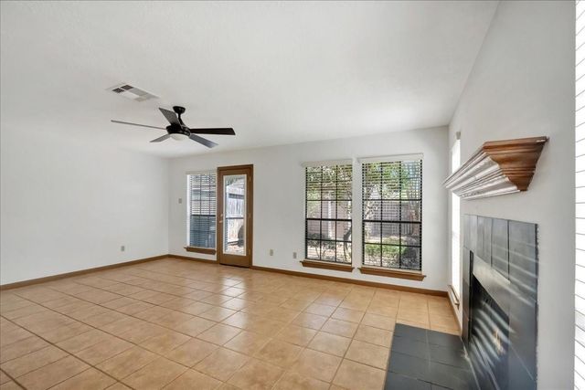 17271 Saturn Lane, Houston, TX 77058