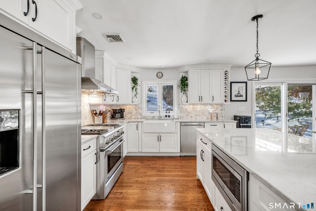 1478 Jennings Road, Fairfield, CT 06824