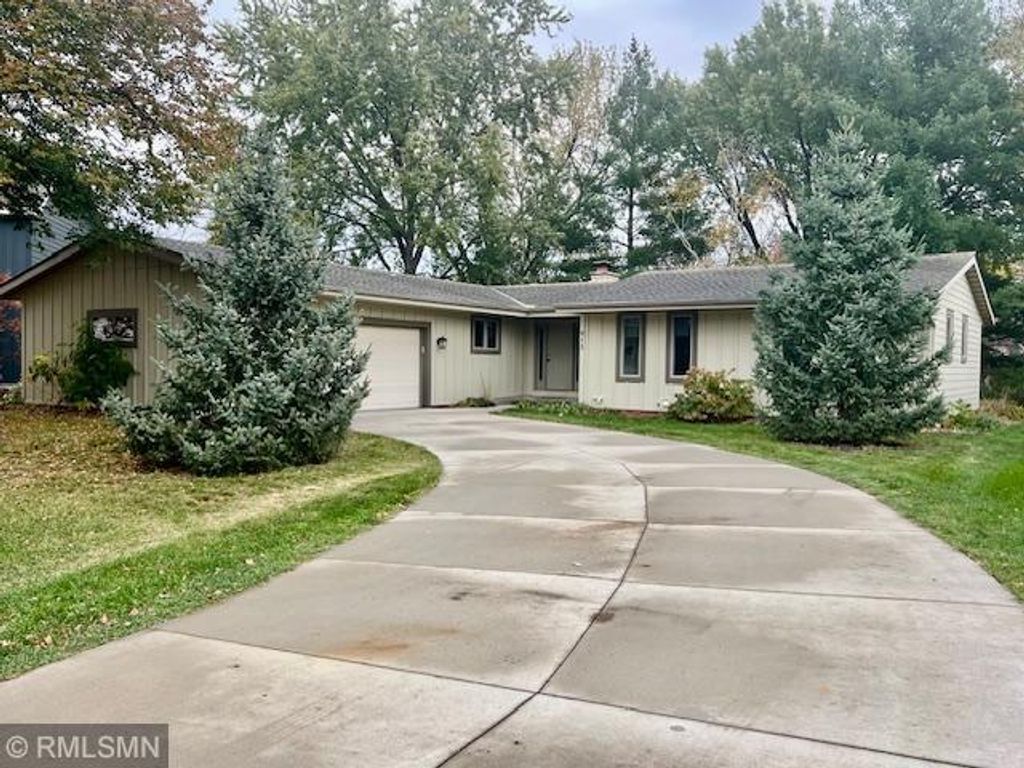 913 Westlyn Court, Farmington, MN 55024