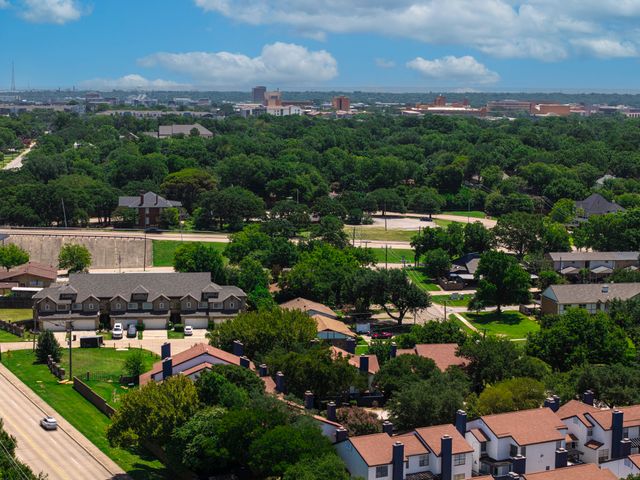 1719 Westview Terrace L, Arlington, TX 76013