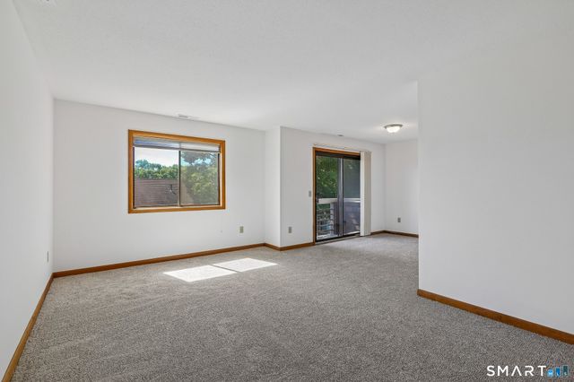 166 Old Brookfield Road 17A4, Danbury, CT 06811