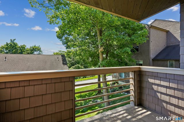 166 Old Brookfield Road 17A4, Danbury, CT 06811