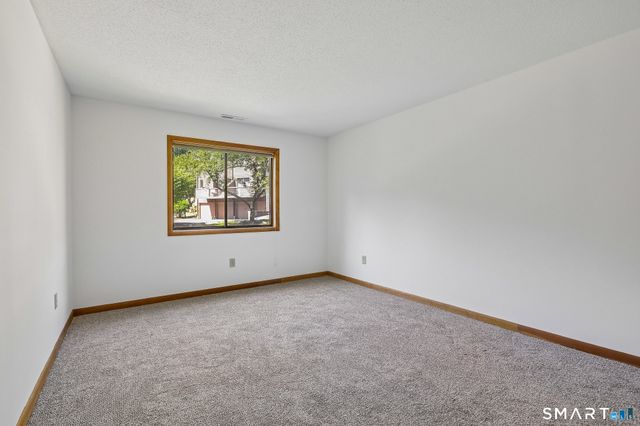 166 Old Brookfield Road 17A4, Danbury, CT 06811