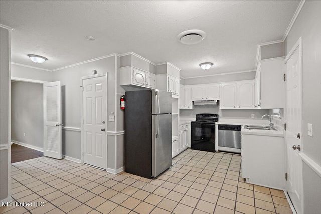 5730 Sedgwick Drive, Jackson, MS 39211