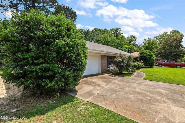 5730 Sedgwick Drive, Jackson, MS 39211