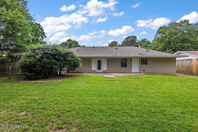 5730 Sedgwick Drive, Jackson, MS 39211