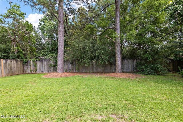 5730 Sedgwick Drive, Jackson, MS 39211