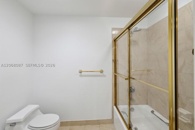 888 Brickell Key Dr 1600, Miami, FL 33131