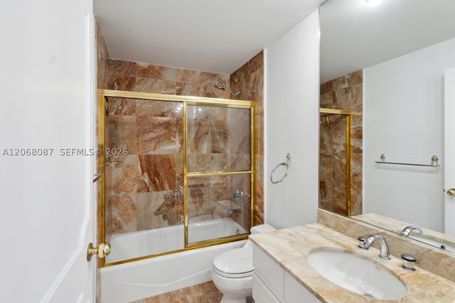 888 Brickell Key Dr 1600, Miami, FL 33131