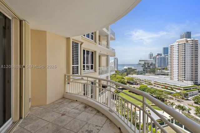 888 Brickell Key Dr 1600, Miami, FL 33131
