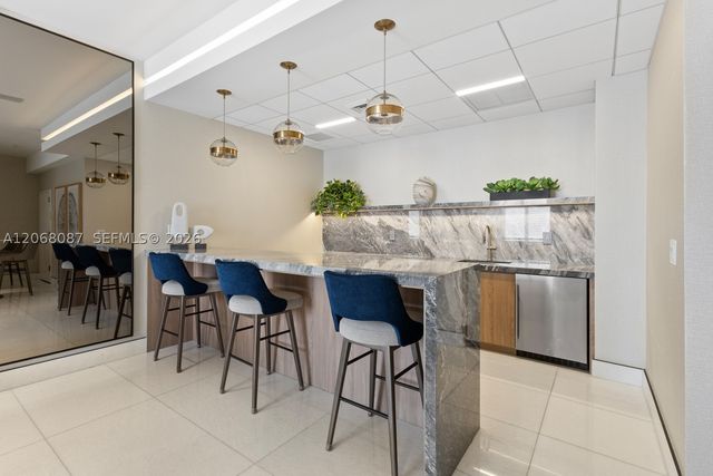 888 Brickell Key Dr 1600, Miami, FL 33131