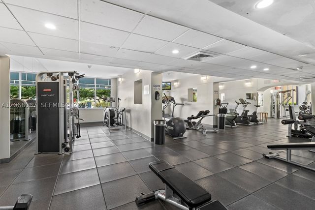 888 Brickell Key Dr 1600, Miami, FL 33131