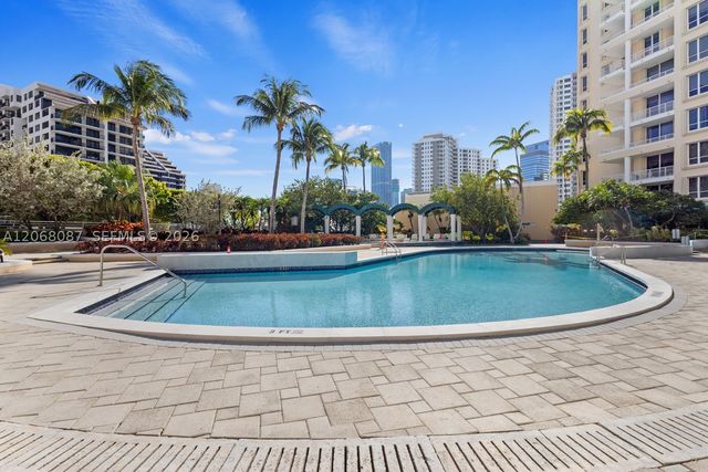 888 Brickell Key Dr 1600, Miami, FL 33131