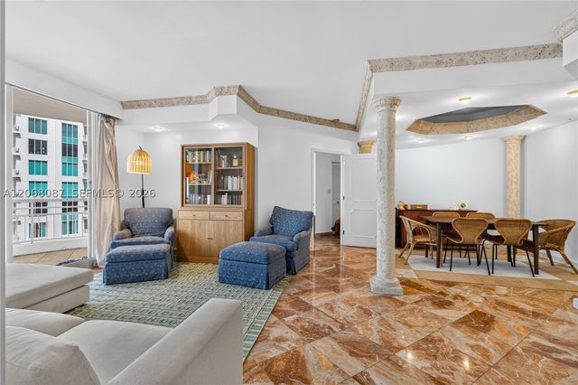 888 Brickell Key Dr 1600, Miami, FL 33131