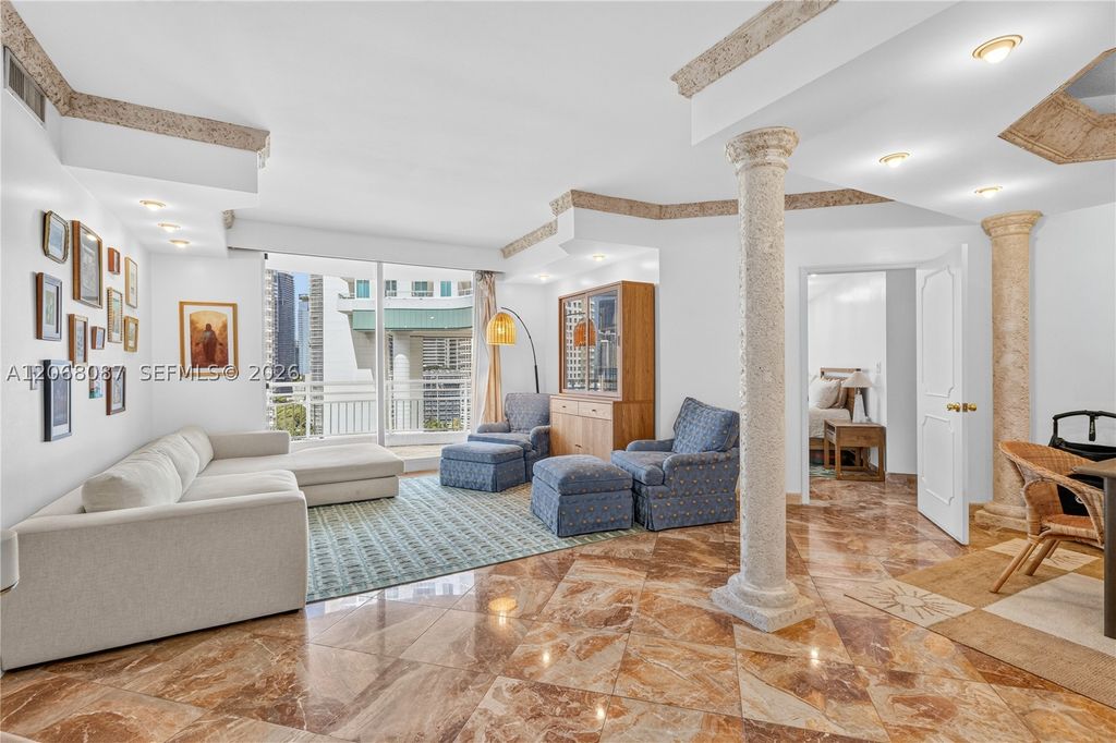 888 Brickell Key Dr 1600, Miami, FL 33131