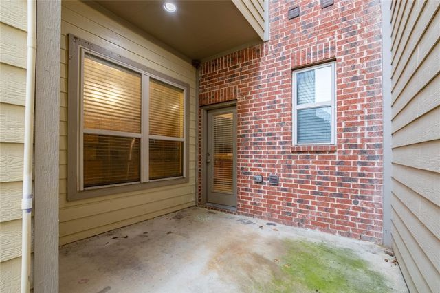 8704 Iron Horse Drive, Irving, TX 75063